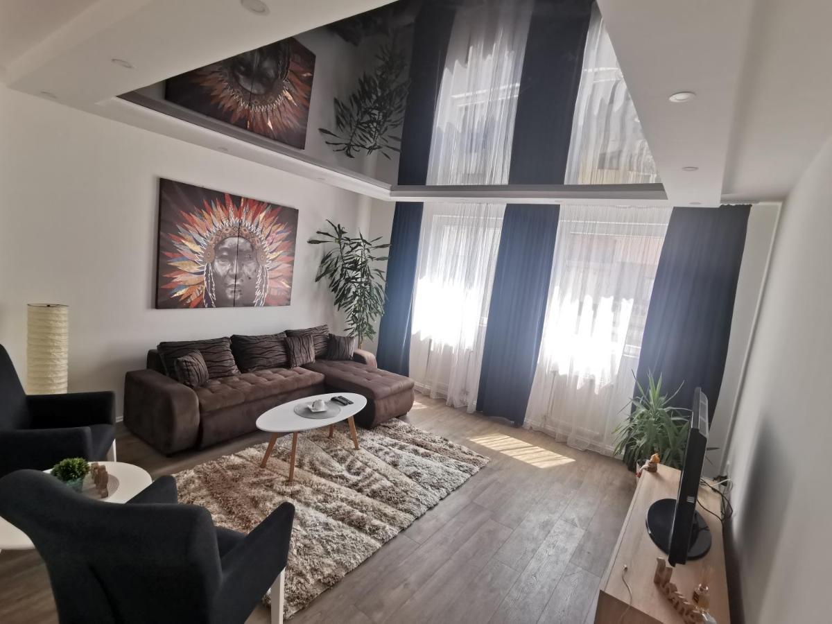 White House Ns Apartment โนวีซาด ภายนอก รูปภาพ
