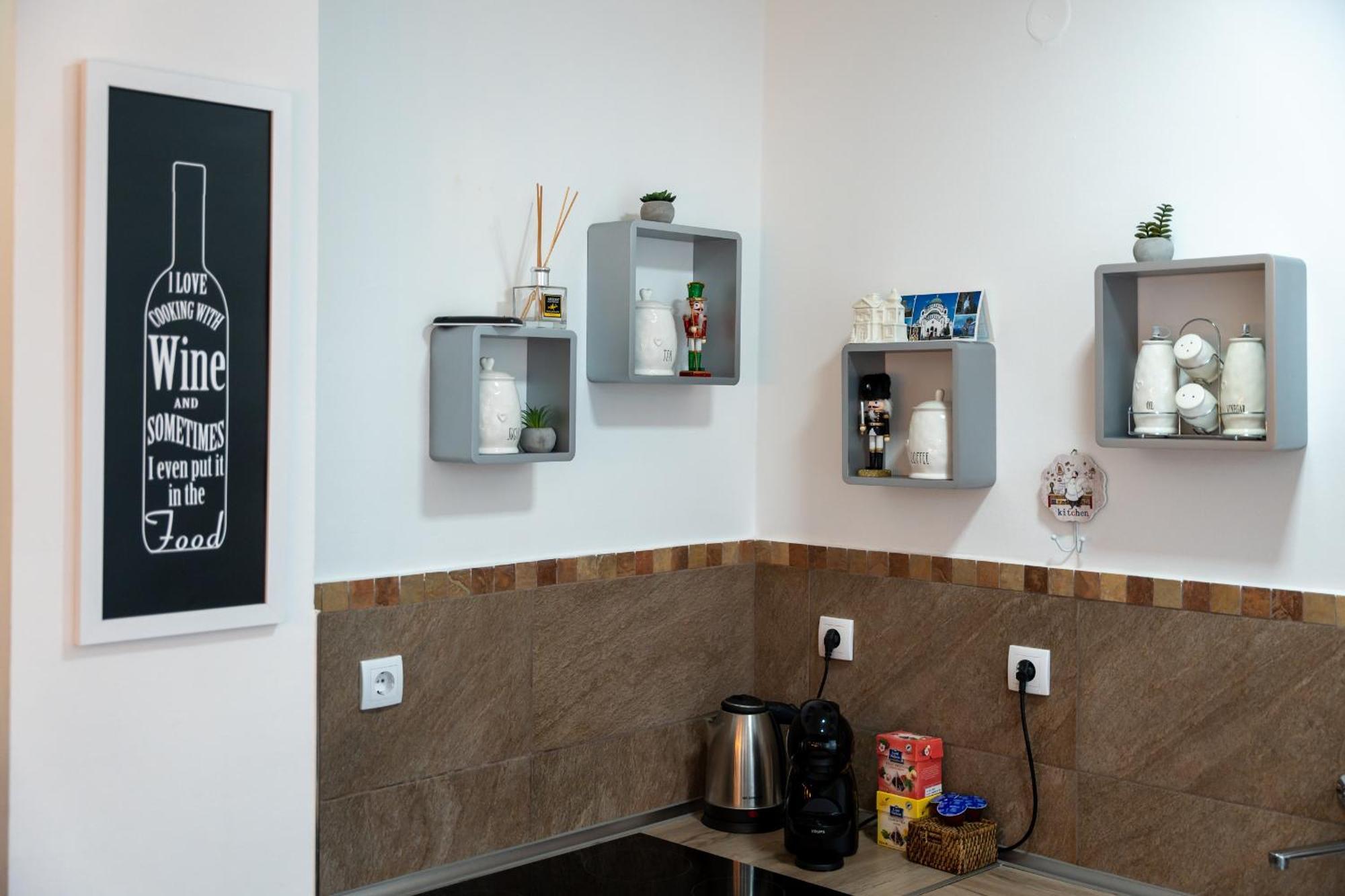 White House Ns Apartment โนวีซาด ภายนอก รูปภาพ